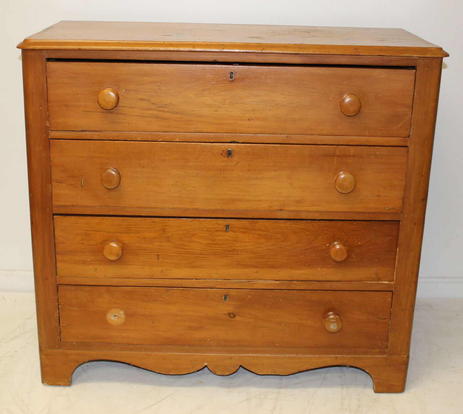 Cottage pine 4 drawer dresser - 36" tall x 39" wide x 17" deep (1 of 3)