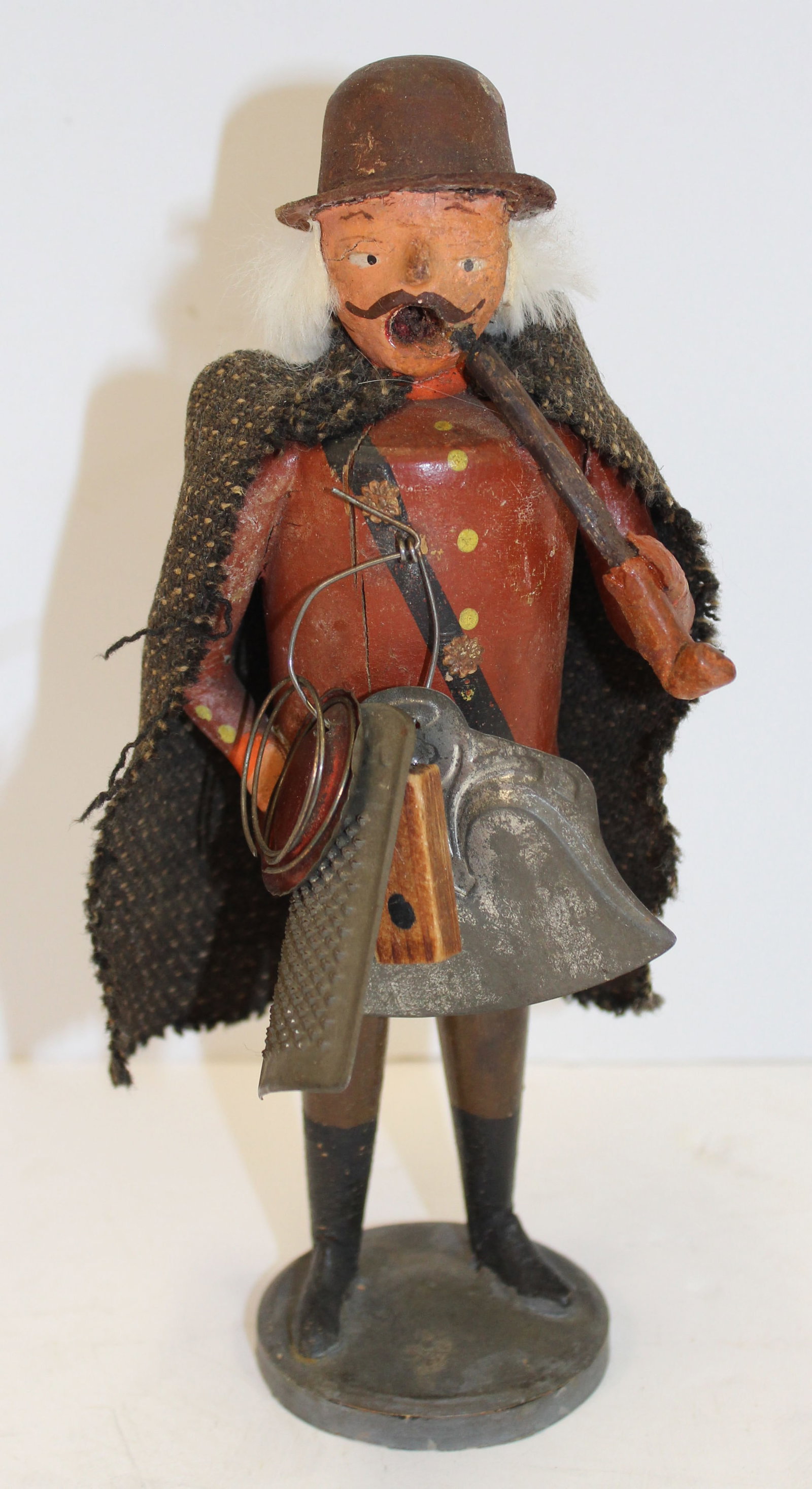 German Tinker (smoker) w Dresden star dec on bag - 8 1/2" tall: German Tinker (smoker) w Dresden star dec on bag - 8 1/2" tall