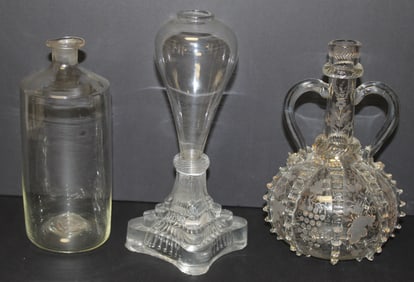 Lot of 3 pieces of blown glass incl bottle, decanter & lamp - 9", 9 1/2" & 10" tall