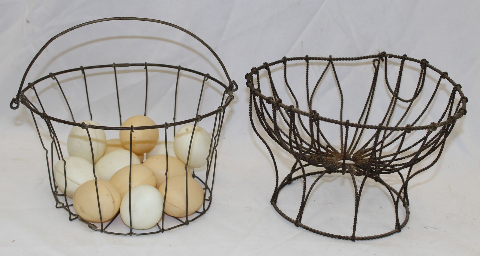 Lot of 2 wire egg baskets - 1 w plastic eggs - 5"x8" & 6"x9" (1 of 4)