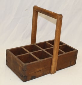 Divided wood box w fixed handle - 13" tall x 15"x9"