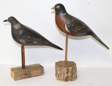 Lot of 2 pigeon decoys on stands - 13" tall x 12" long & 11" tall x 12" long