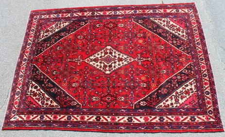 Room size Oriental Rug - 7'x10'