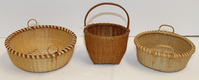 Lot of 3 miniature baskets by Martha Wetherbee - 1 3/4"x5" diam; 4"x3" diam & 1 3/4"x4 1/2"