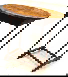 Antique country oval top table w stretcher base - 27 1/2" tall x 29" wide x 21 1/2" deep: Antique country oval top table w stretcher base - 27 1/2" tall x 29" wide x 21 1/2" deep