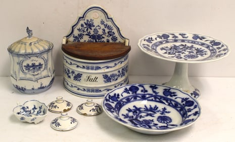 Lot of blue & white porcelain incl German salt box, Meissen plate, cake stand & leaf dish; German