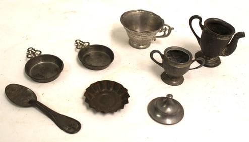 Miniatures lot incl pewter porringers, silver plate, etc - 1 1/4"- 3 1/4"