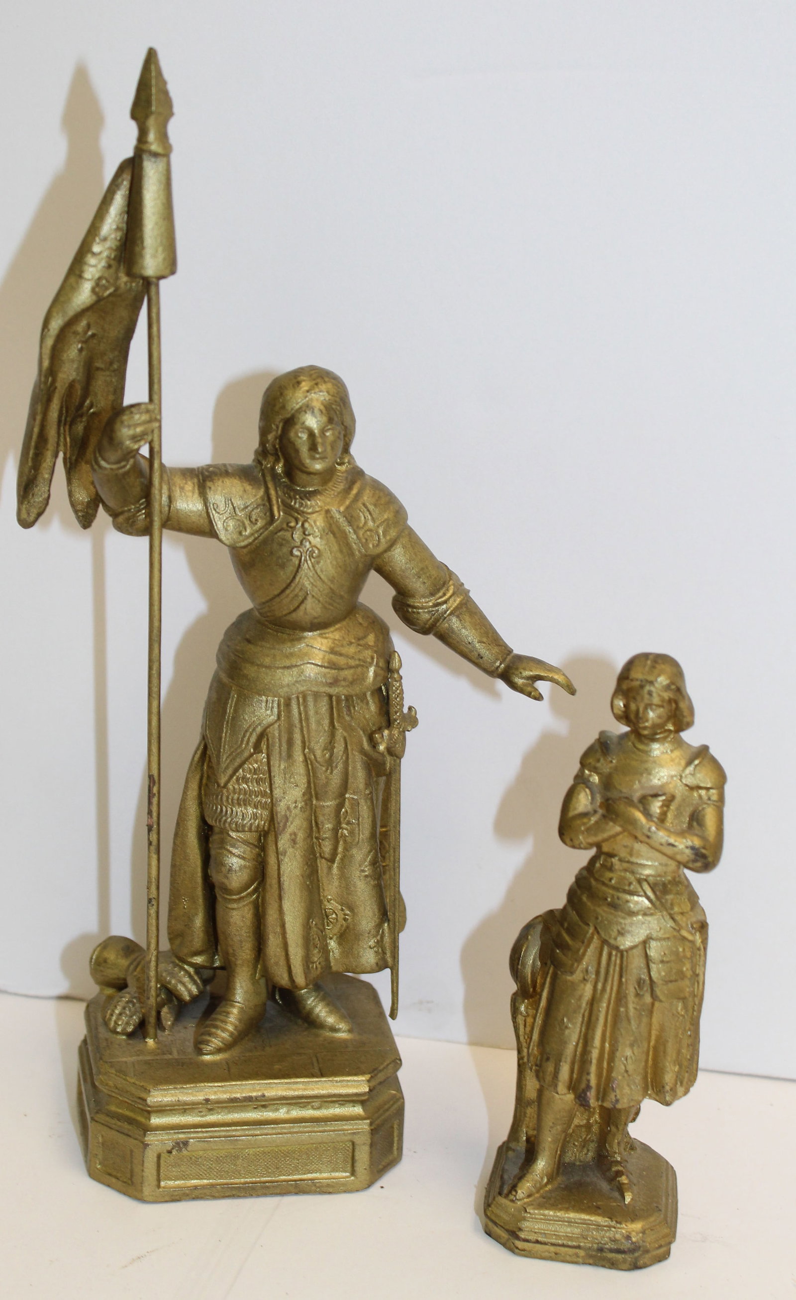 Lot of 2 Jeanne d'Arc sculptures - 5" & 9" tall: Lot of 2 Jeanne d'Arc sculptures - 5" & 9" tall