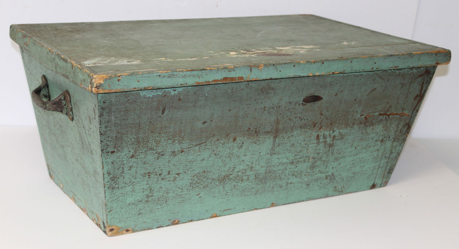 Antique canted dough box w lid & iron handles in green paint - 11 1/2" tall x 27 1/2"x17 1/2" (1 of 7)