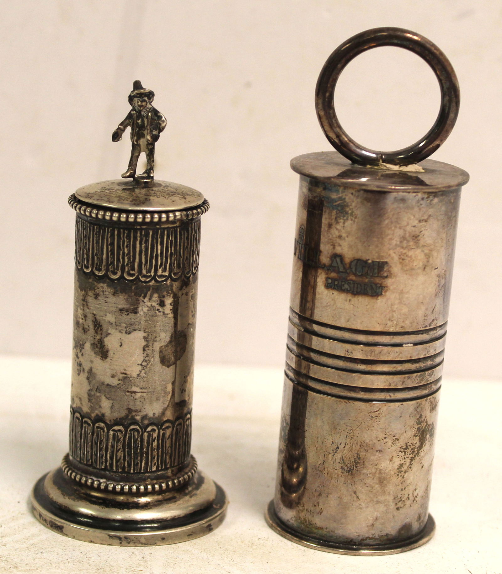 Lot of 2 antique silverplate nutmeg graters - 3 1/2"-4 1/2" tall: Lot of 2 antique silverplate nutmeg graters - 3 1/2"-4 1/2" tall