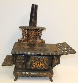 Antique Ideal No. 3 salesman's sample cast iron stove - 19" tall x 19" wide x 7 1/2" deep