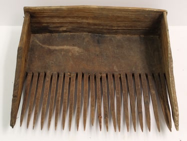 Antique wooden blueberry scoop - 9 1/4"x10 3/4"x3"