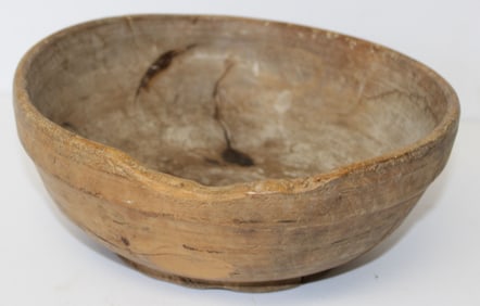 18thC burl bowl in deep color - 4 1/2"x9" diam