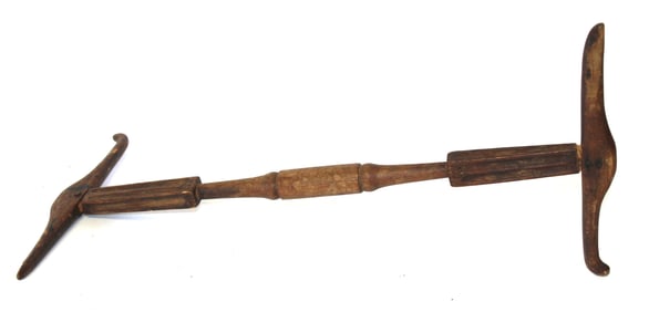 Antique knitty knotty - 18 3/4"