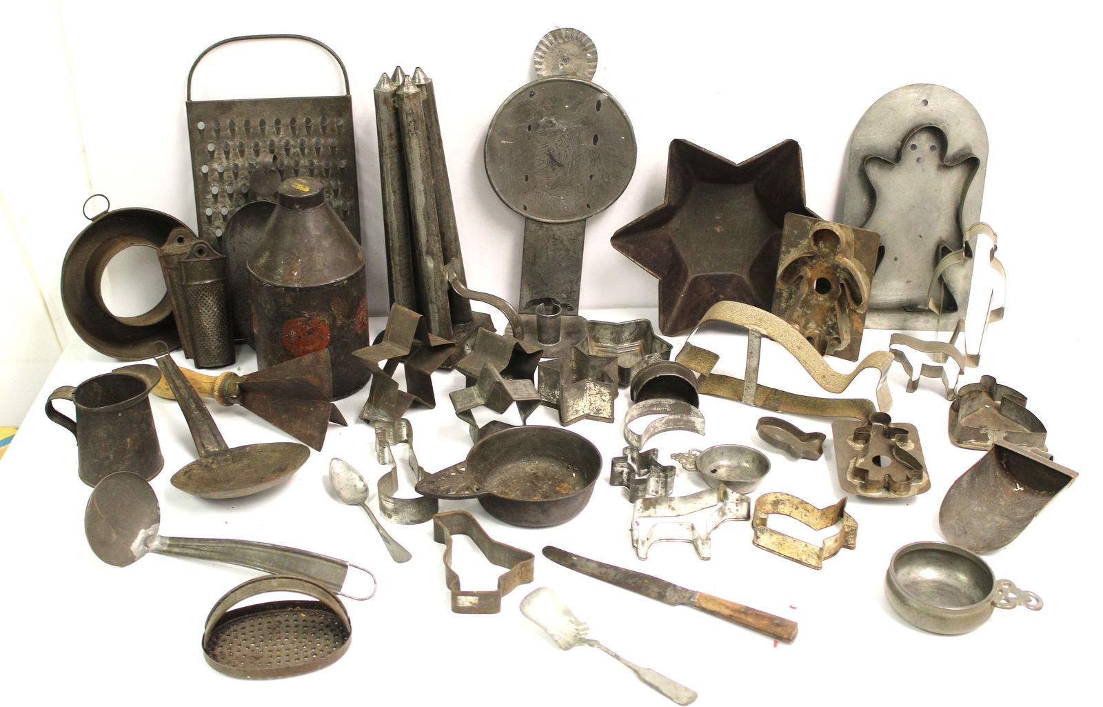 Large lot of tin, sheet iron & cast iron kitchenware: Large lot of tin, sheet iron & cast iron kitchenware