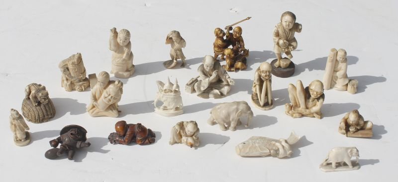 large lot of Asian ivory small figurines incl netsuke -: large lot of Asian ivory small figurines incl netsuke - approx 20 items - sizes range from 1 1/2" - 2 1/2"