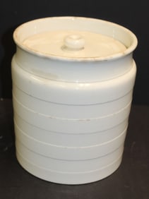 English Mintons ironstone covered crock - 9 1/2" tall x 8" diam