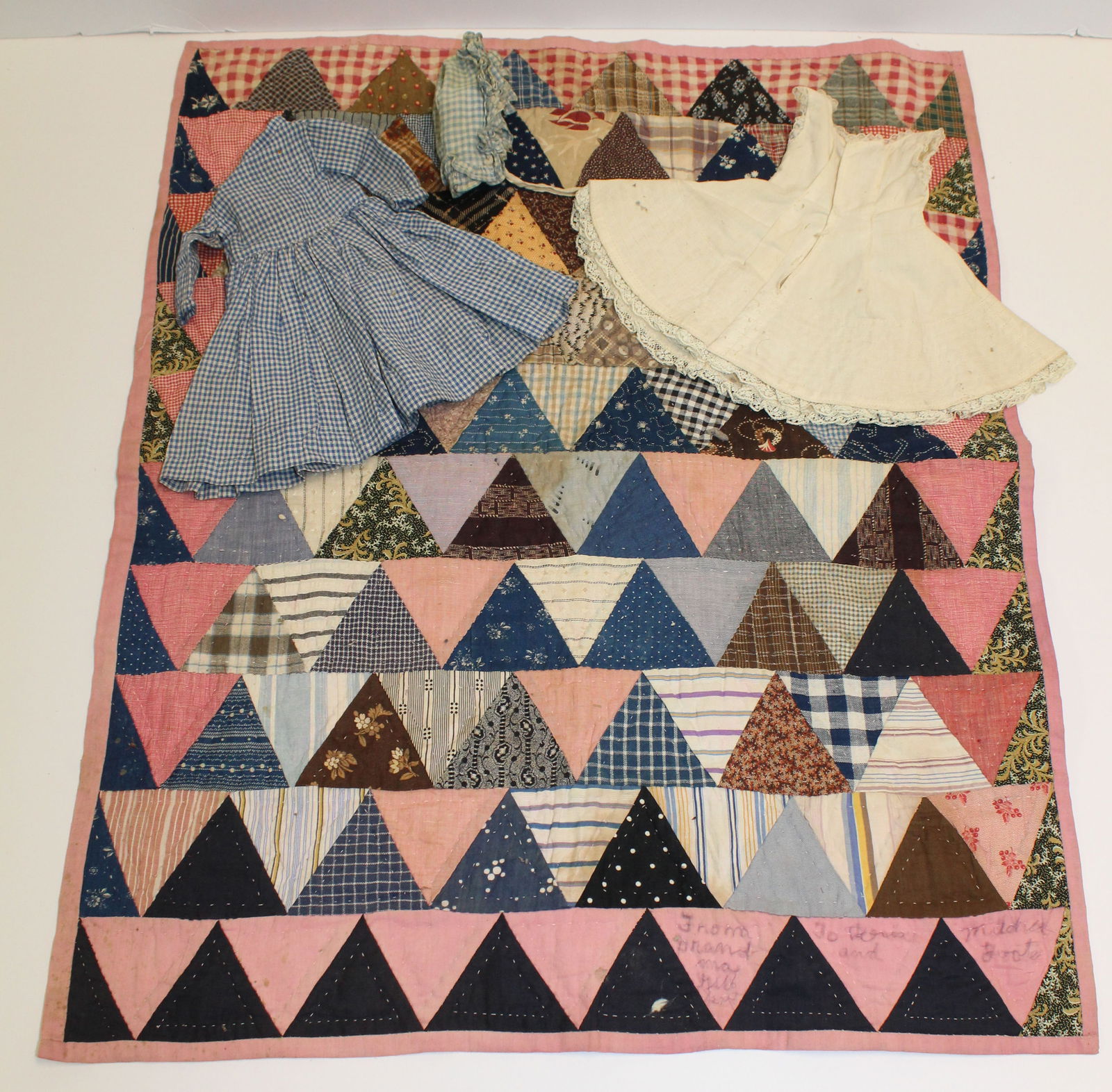 Antique doll quilt together with two antique doll dresses & a bonnet - quilt is 20"x25" (1 of 8)