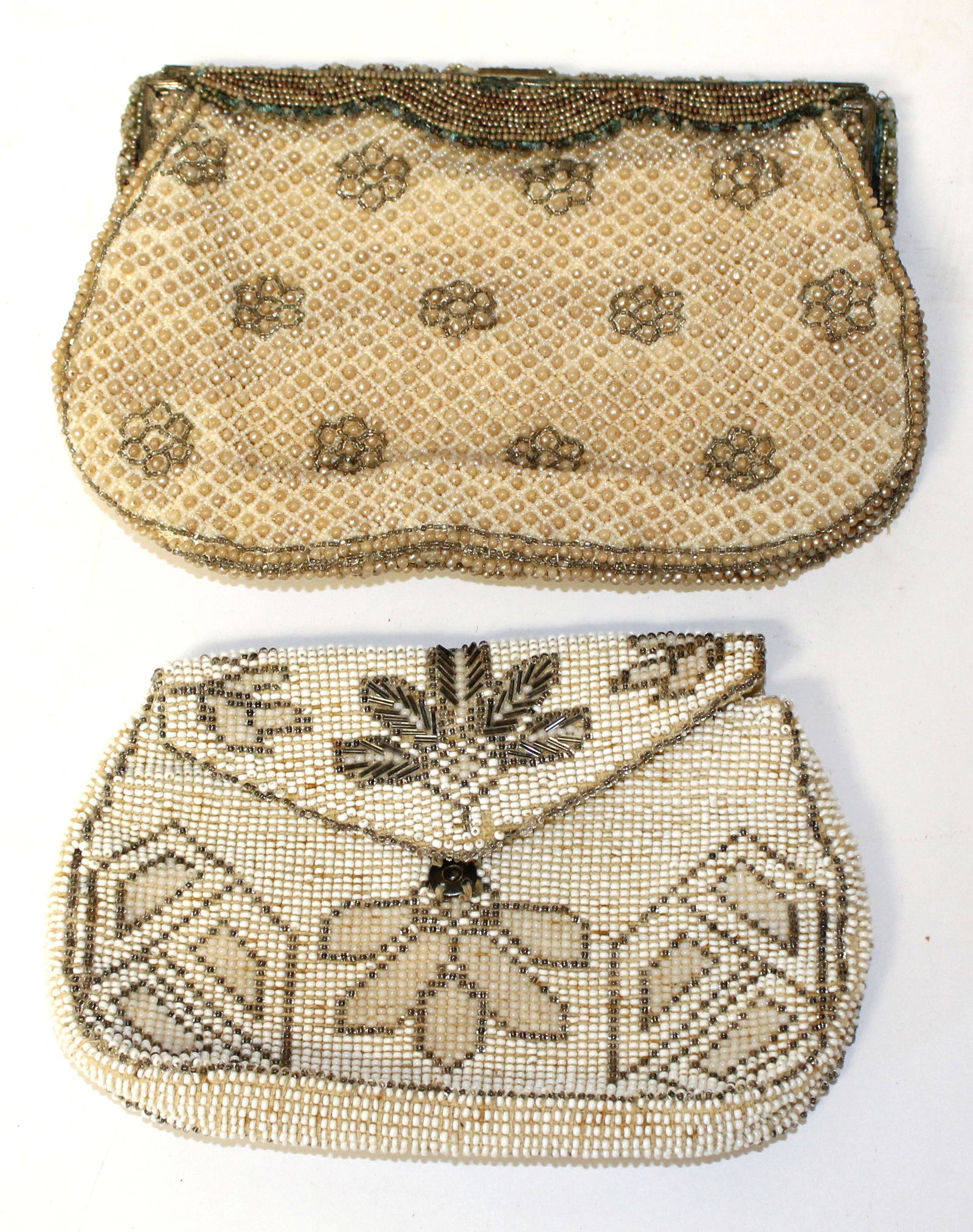 Lot of 2 antique beaded purses - 4"x6" & 5"x7" (1 of 7)
