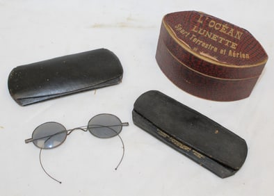 L'Ocean Lunette orig boxed pair of goggles plus 3 pairs of antique spectacles - 2 in cases