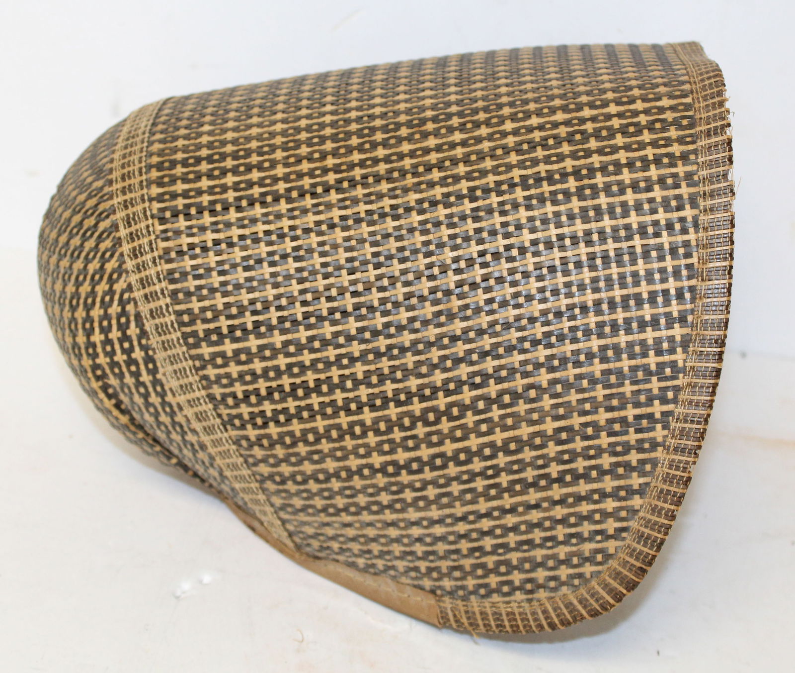 Antique Shaker bonnet #7 from the Enfield, CT Shaker community (1 of 4)