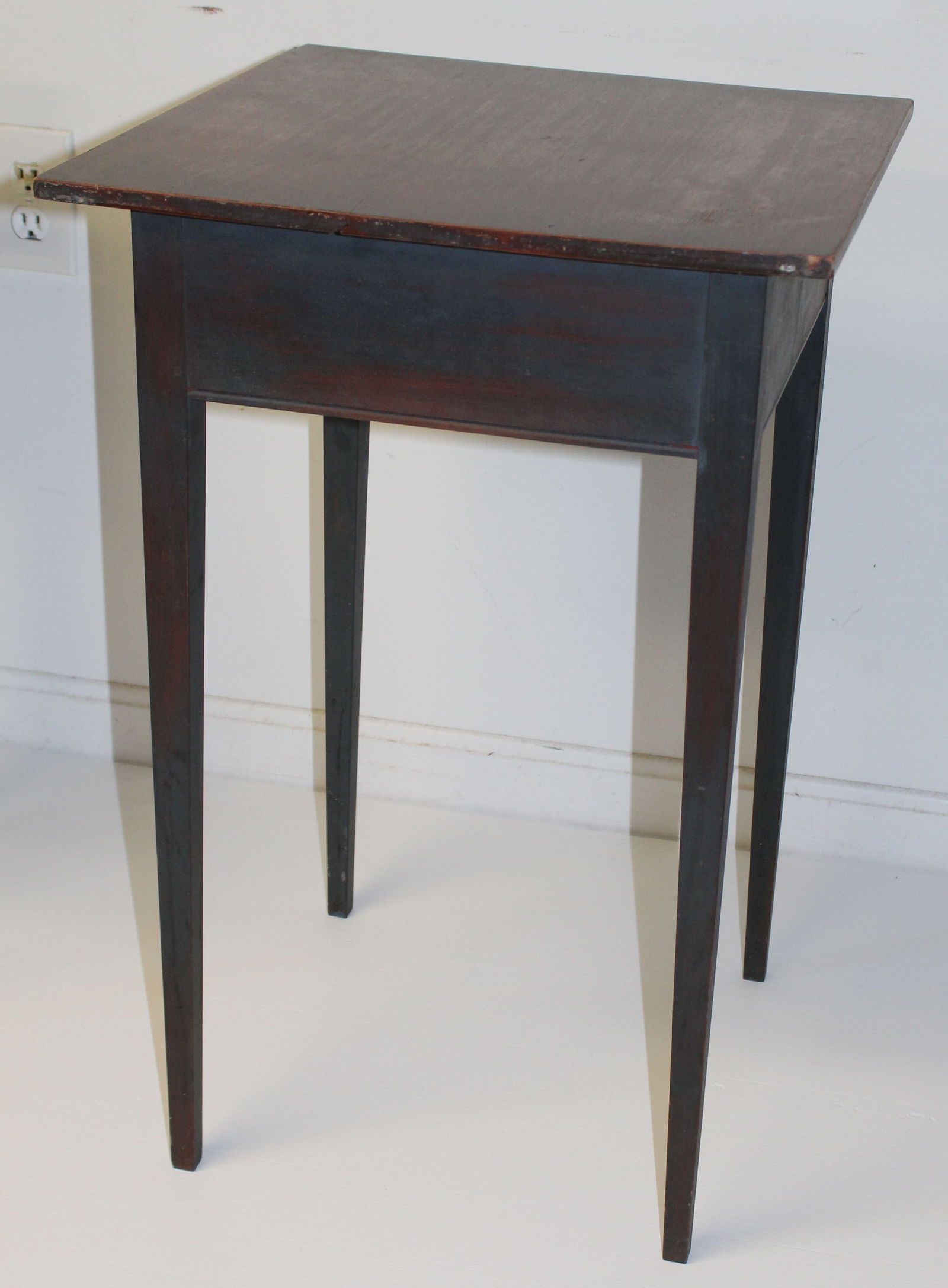 Signed Eldred Wheeler Hepplewhite style stand w traces of blue paint - 27 1/2" tall x 17 1/2" square (1 of 5)