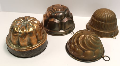 Lot of 4 copper round food molds - 4"x6" diam - 4"x7" diam