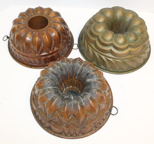 Lot of 3 copper bundt pans - 9 1/2", 10" & 11" diam