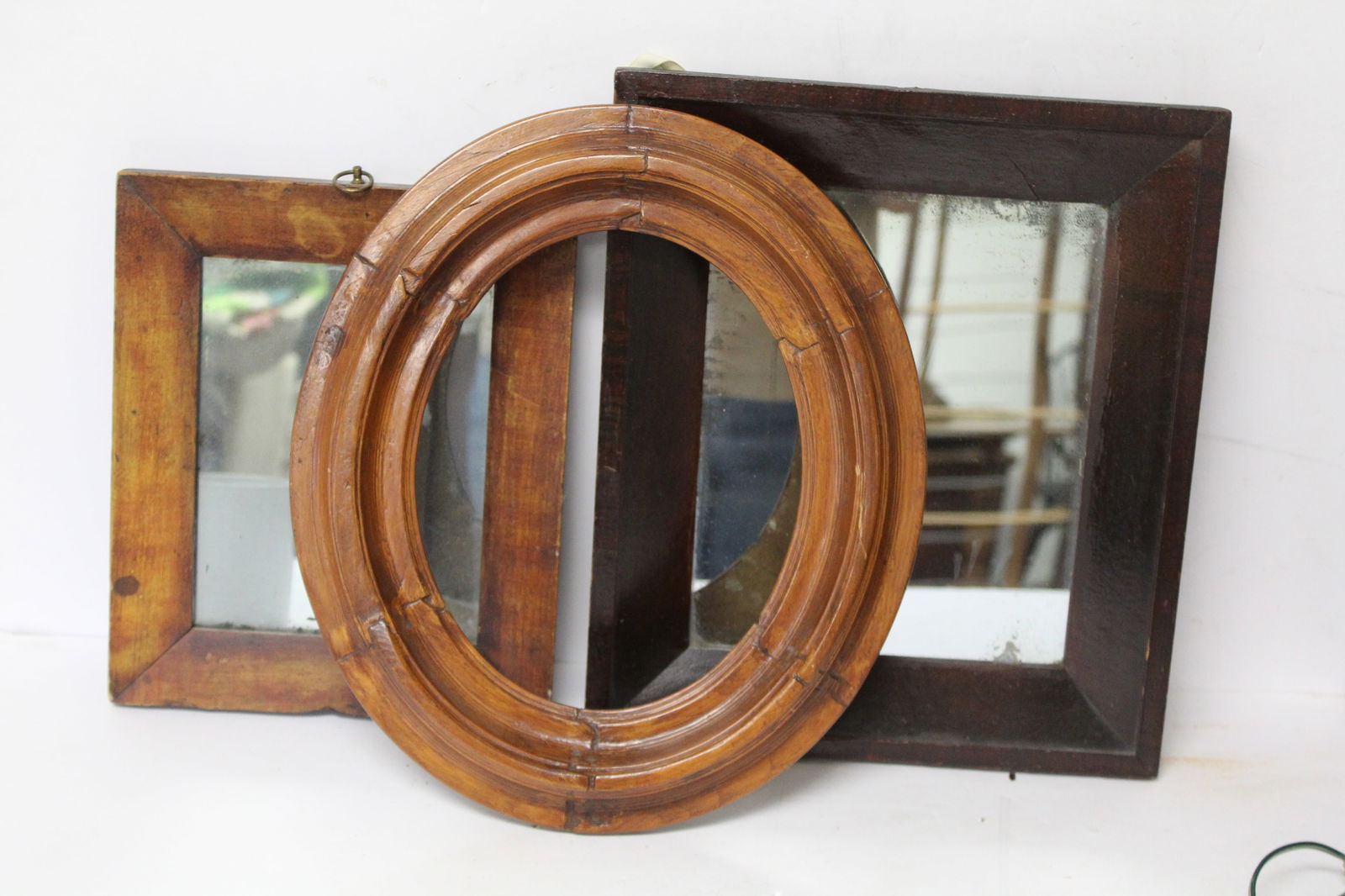 Lot of 2 antique framed mirrors plus an oval frame - 11 1/2"x9 1/2", 15"x12" & 14"x12" (1 of 8)