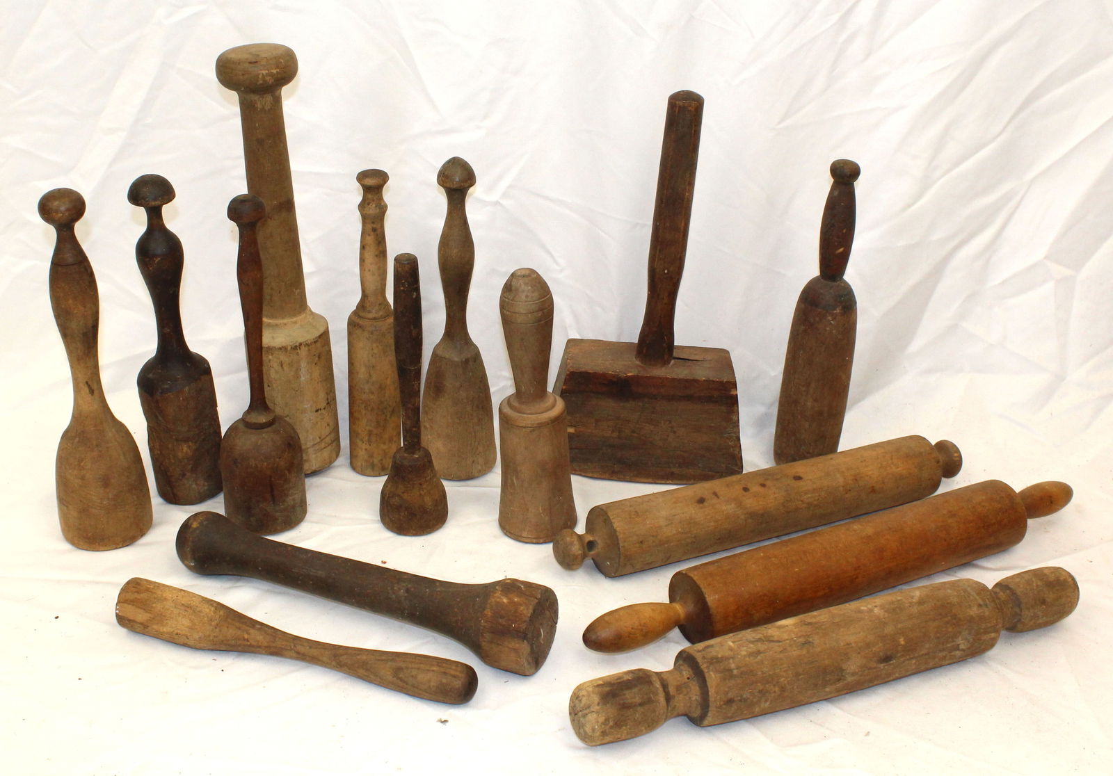 Large lot of antique wooden mashers & rolling pins (1 of 7)