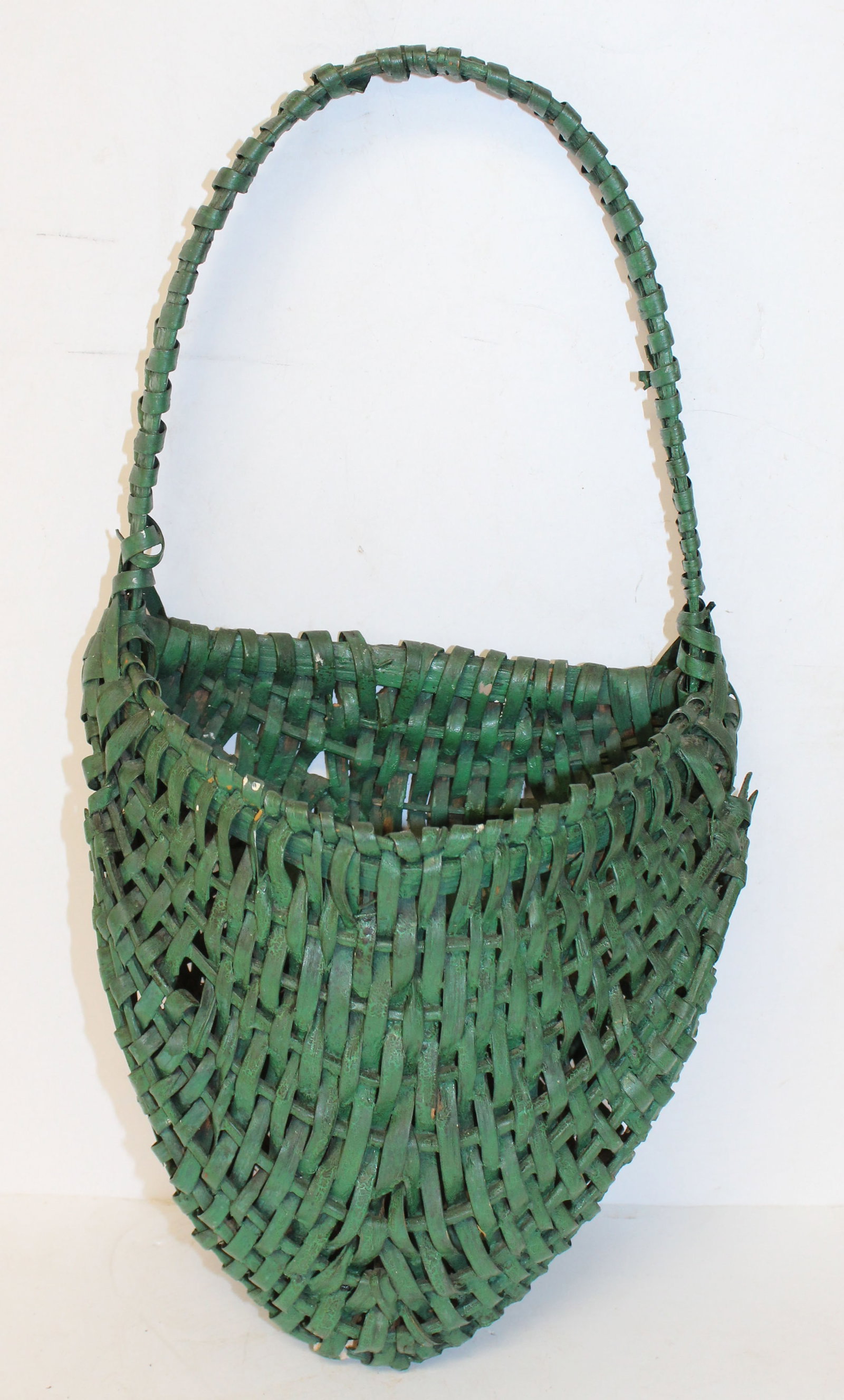 Wall basket in green paint - 16" tall x 9" wide: Wall basket in green paint - 16" tall x 9" wide