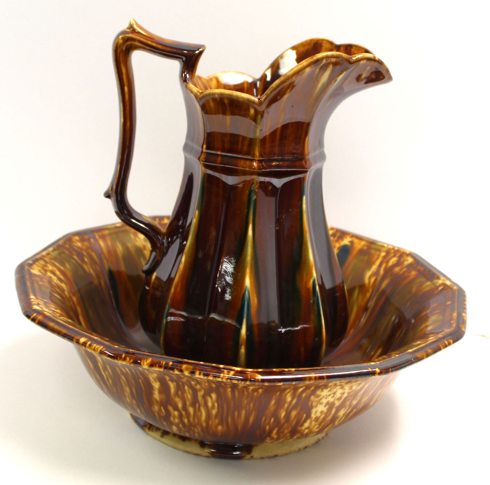 Bennington / Rockingham Bowl & Pitcher set - 12" tall pitcher & 15" diam bowl (1 of 6)
