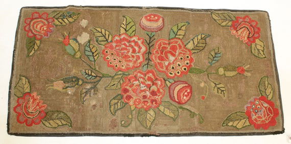 Antique hooked rug w poppy floral center - 27"x55"