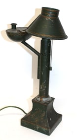 Green toleware electrified lamp - 15" tall