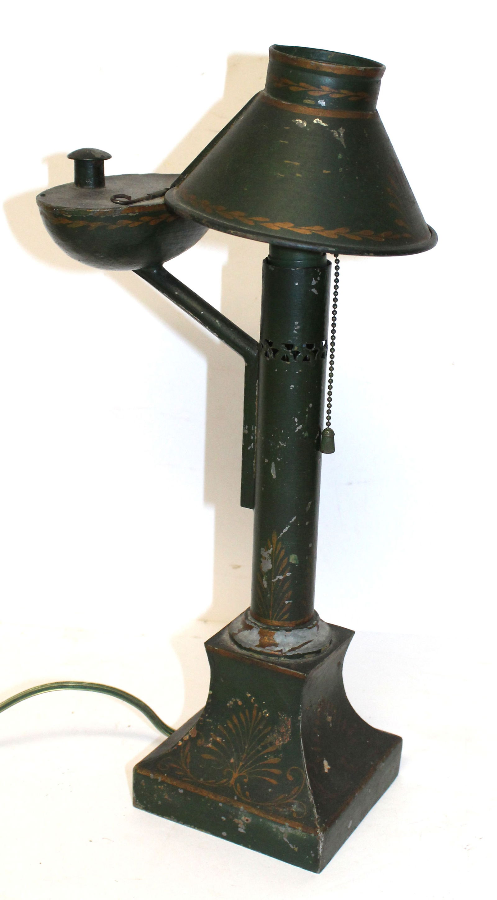 Green toleware electrified lamp - 15" tall: Green toleware electrified lamp - 15" tall