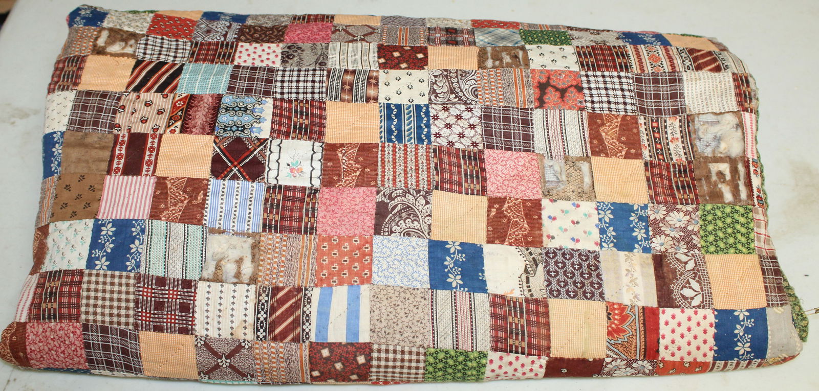Antique patchwork quilt - 78"x88" (1 of 7)