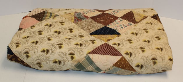 Antique patchwork quilt - 75"x82"