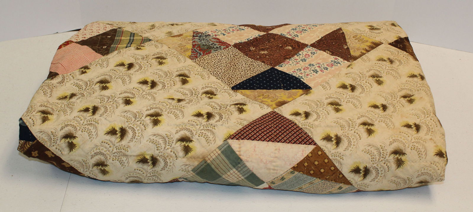 Antique patchwork quilt - 75"x82" (1 of 9)