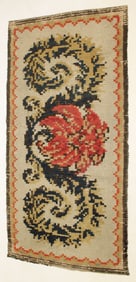 Antique hooked rug w floral center - 33 1/2"x64"