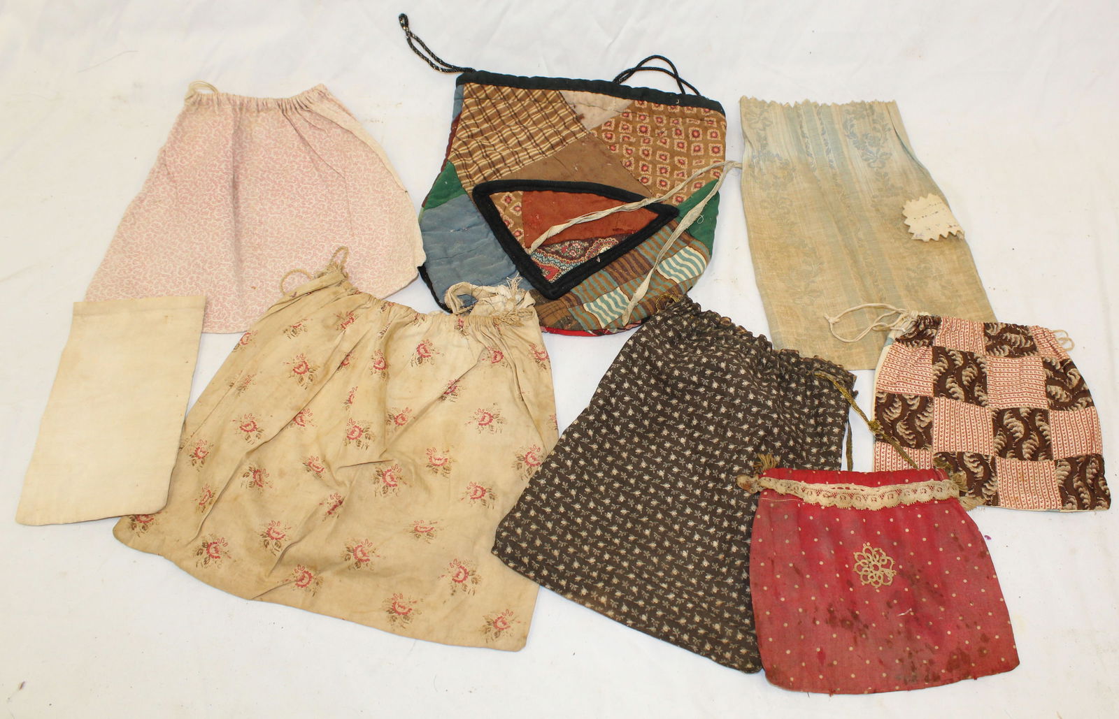 Lot of antique ditty & seed bags (1 of 7)