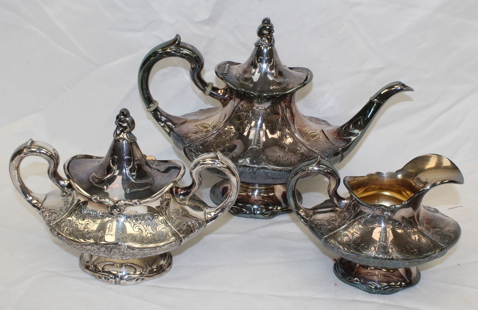 Reed & Barton silverplate 3 pc tea set (1 of 5)