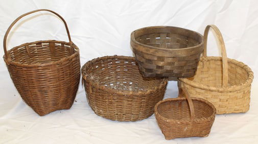 Lot of 5 contemporary baskets