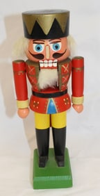 Small wooden painted toy soldier nutcracker - 7 1/2" tall