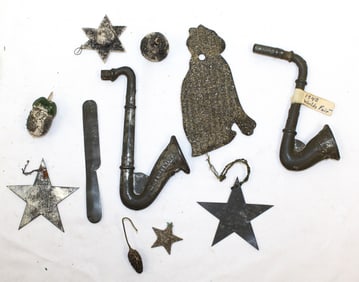 Lot of tin toys & glitter decorations - 1" - 5"