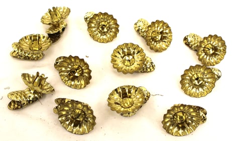Lot of gold Christmas tree candle clips w pine cone shaped clips