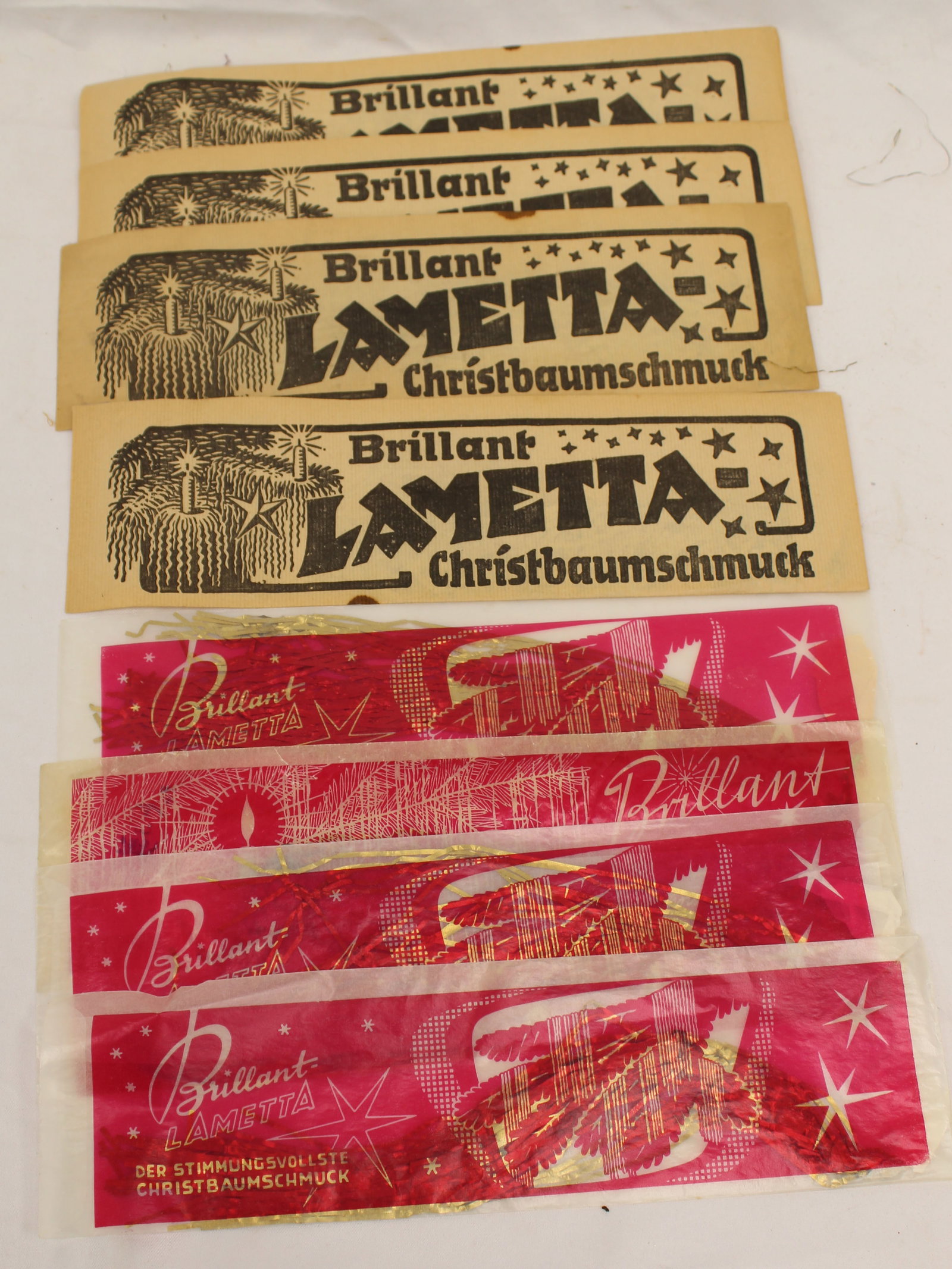 Lot of 8 envelopes of vintage Christmas tinsel in gold & silver: Lot of 8 envelopes of vintage Christmas tinsel in gold & silver