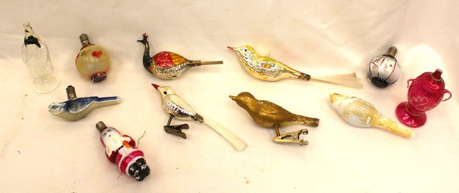 Lot of vintage/antique glass Christmas ornaments, bulbs & clips