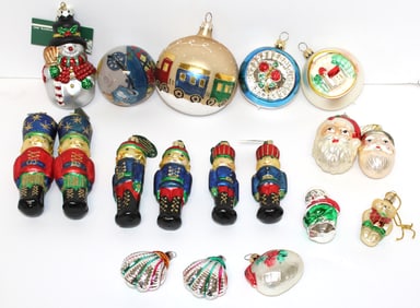 Lot of contemporary glass Christmas ornaments incl toy soldiers, Santa, shells, etc
