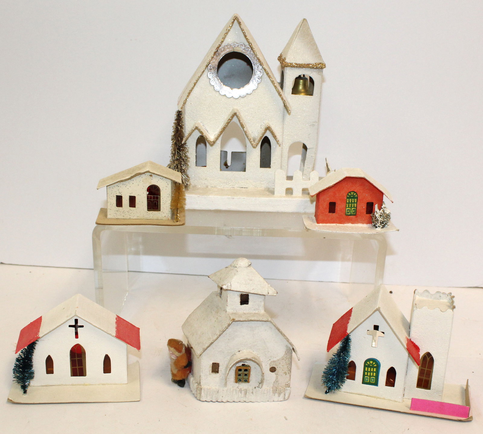 Lot of 6 vintage cardboard Putz houses - 2"-7": Lot of 6 vintage cardboard Putz houses - 2"-7"