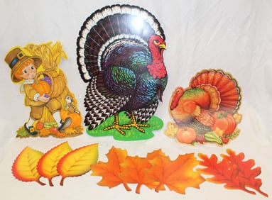 Lot of vintage Thanksgiving/Autumn cardboard wall hanging decorations - tallest is 25"